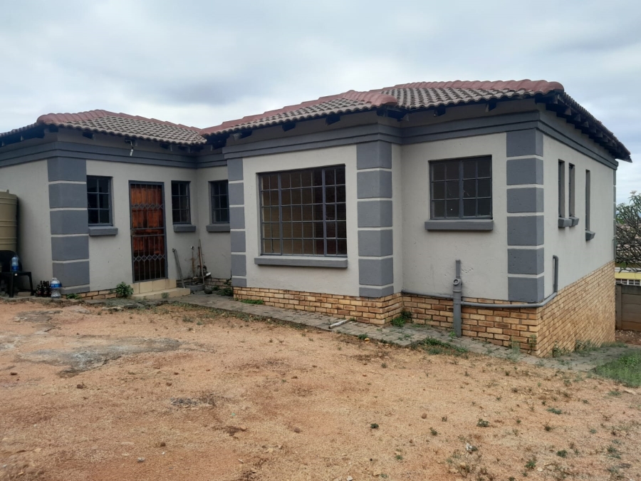 3 Bedroom Property for Sale in Geelhoutpark North West